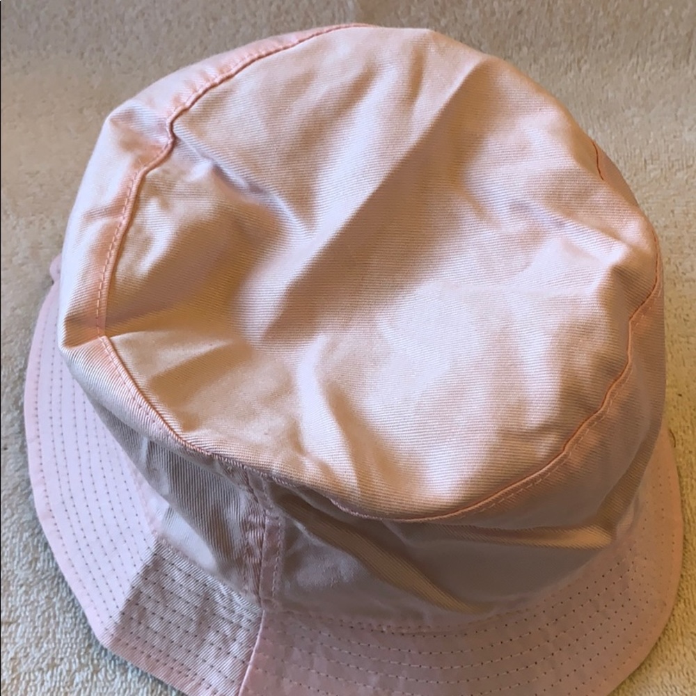 Pink Bucket hat - Picture 4 of 6